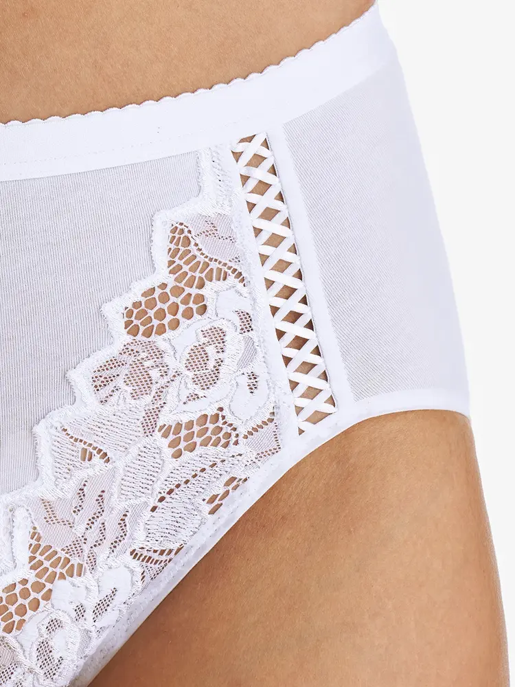 High-Waisted Briefs by Sans Complexe