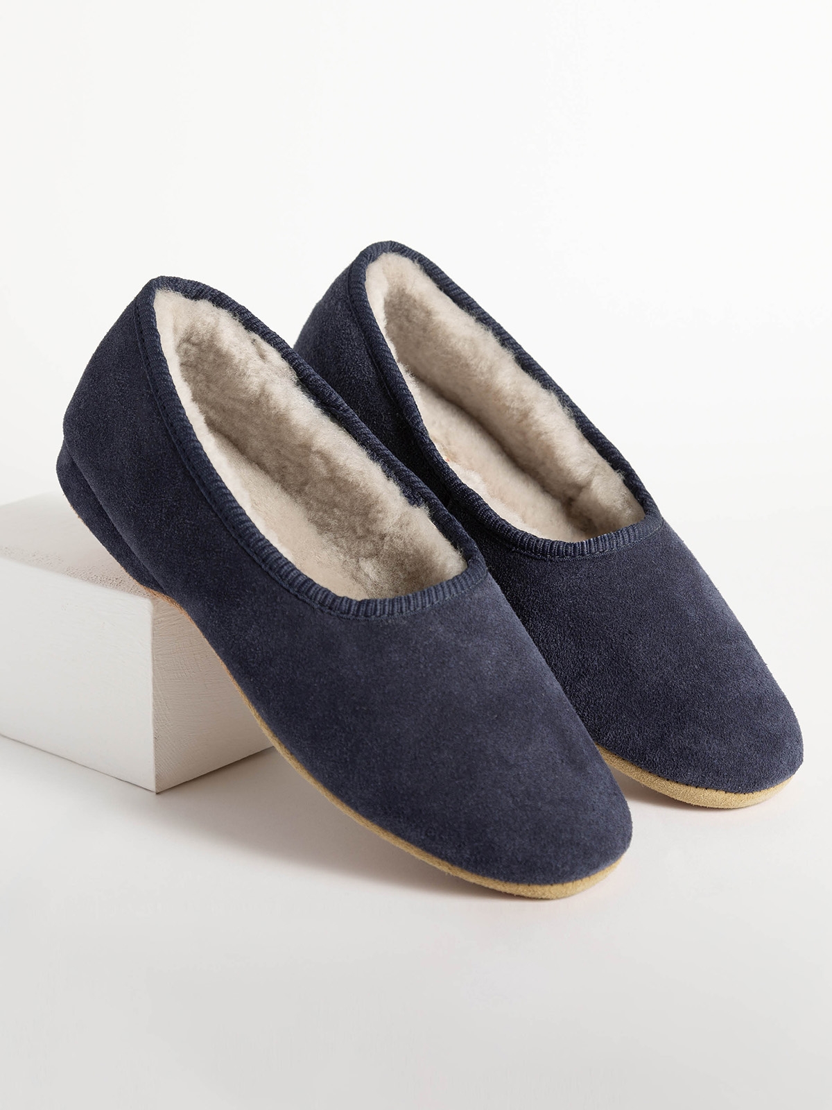 Suede slippers clearance