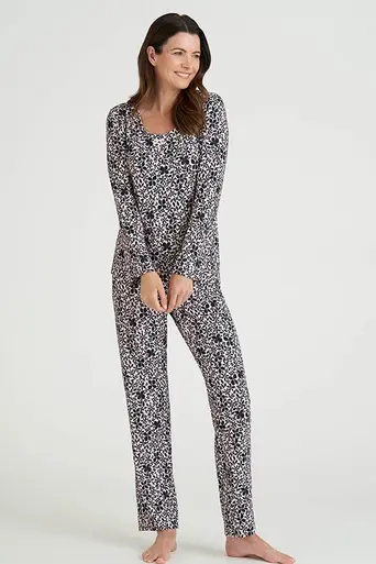 Rest assured new season luxury nightwear David Nieper