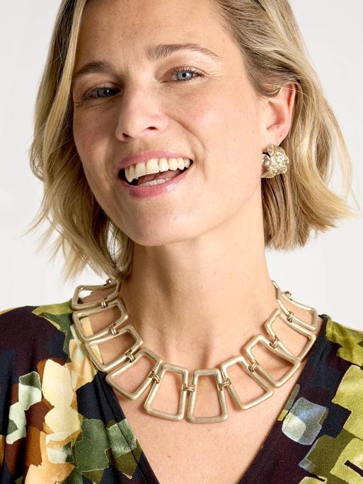Geometric statement necklace store